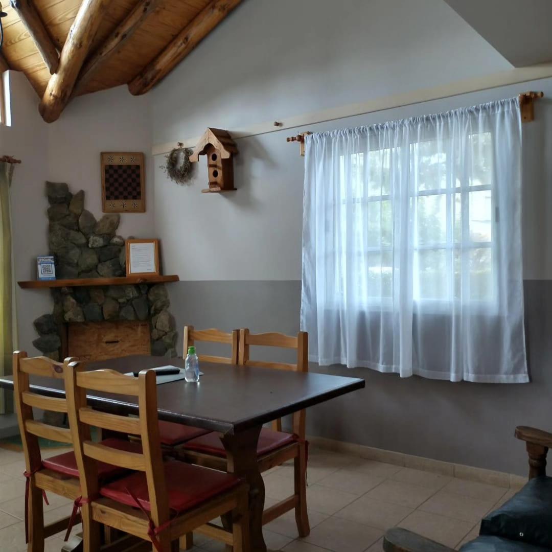 Cabanas Pyracantha Esquel Buitenkant foto