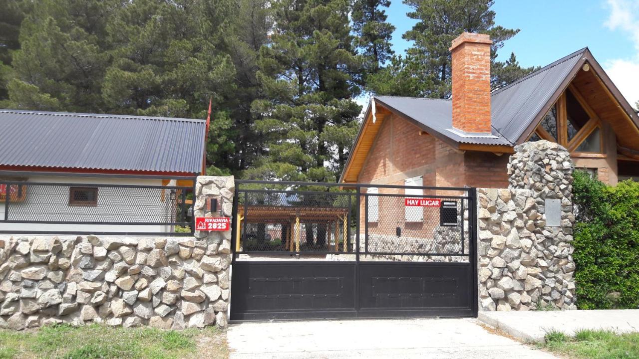 Cabanas Pyracantha Esquel Buitenkant foto